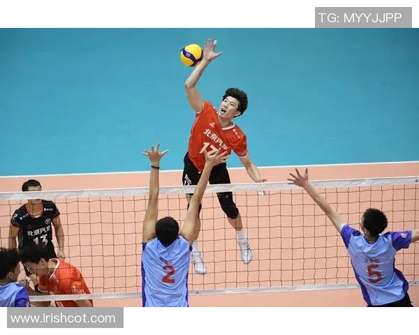 北京排球队的转型之路:从传统强队到现代化竞技新标杆的探索与挑战 北京排球队的转型之路:从传统强队到现代化竞技新标杆的探索与挑战