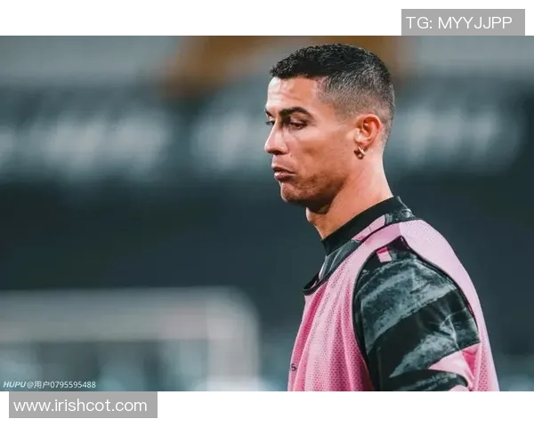 带耳环的男足球明星们展现个性与风格的魅力之旅